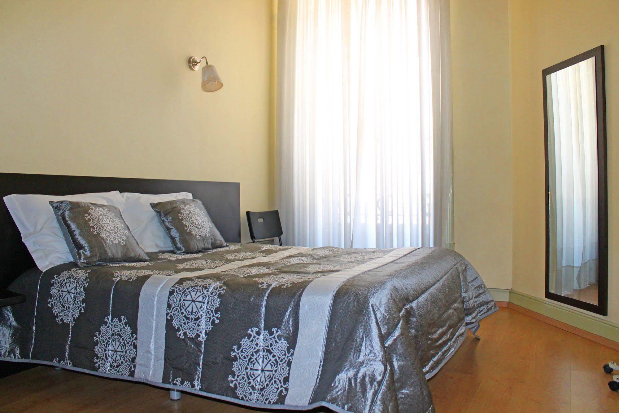 Lunar Guest House بورتو المظهر الخارجي الصورة