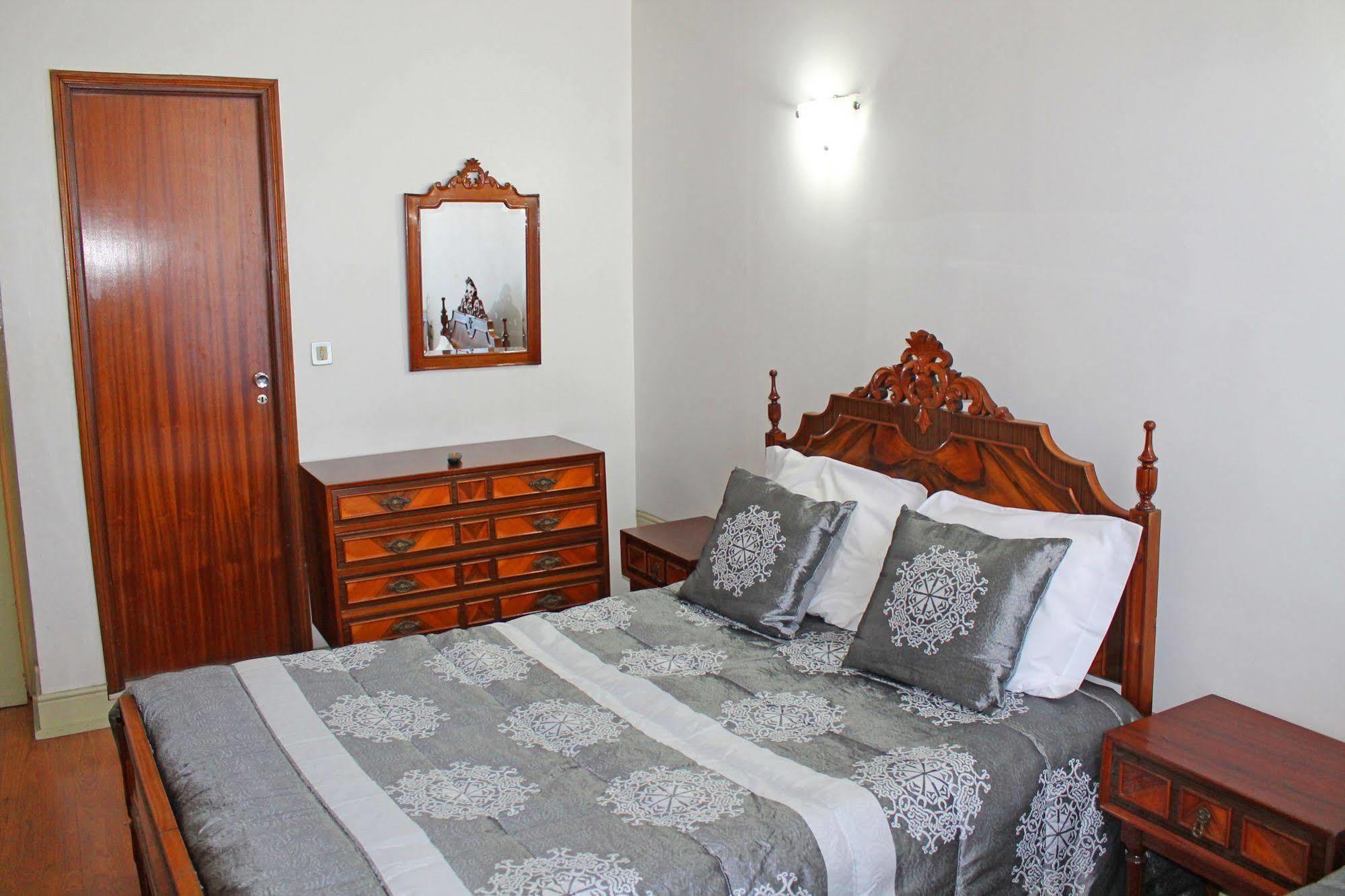 Lunar Guest House بورتو المظهر الخارجي الصورة